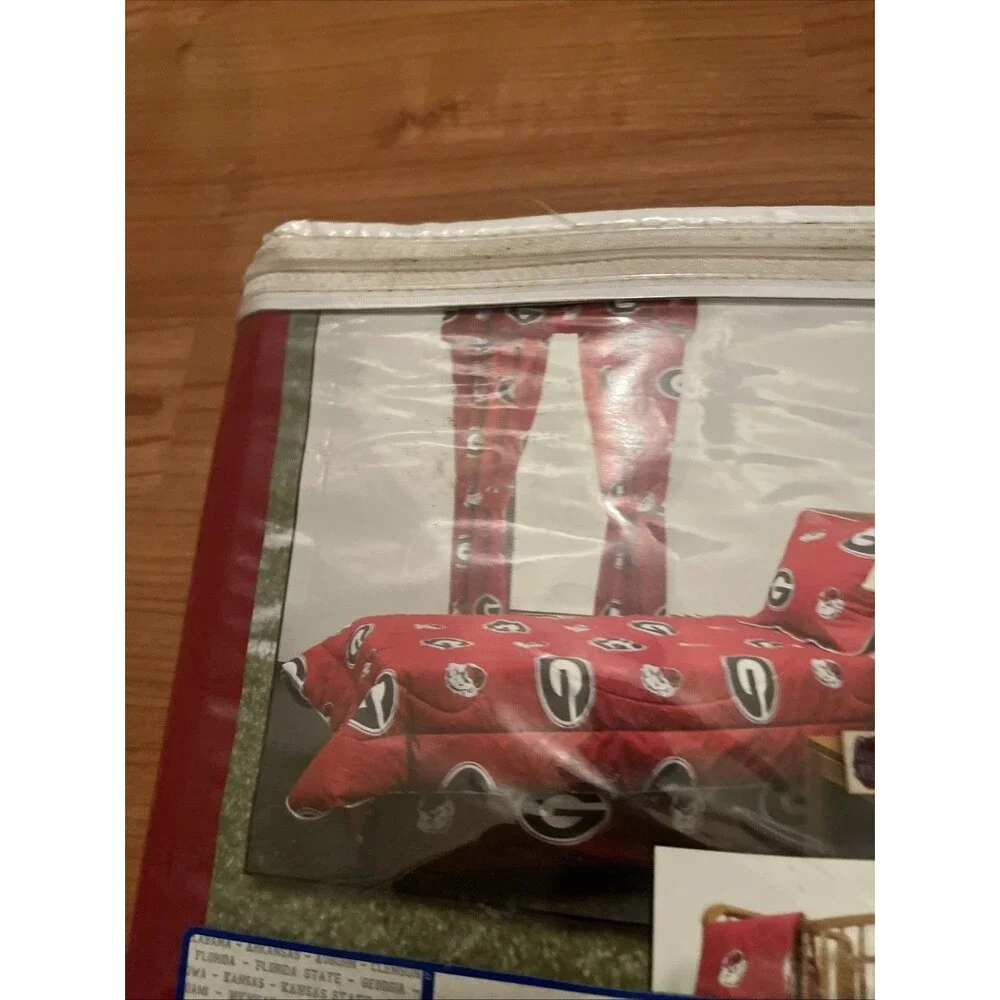 Georgia Bulldogs Curtain 2-Piece Matching Panel Set 84